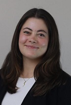 Hannah Fields headshot