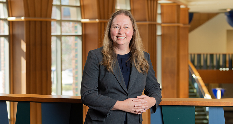 Emily Toth Martin headshot