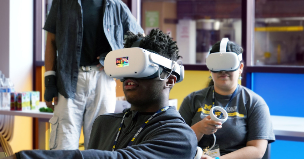 Wolverine Pathways pre-college students from southeast Michigan dive into memorable virtual reality experience