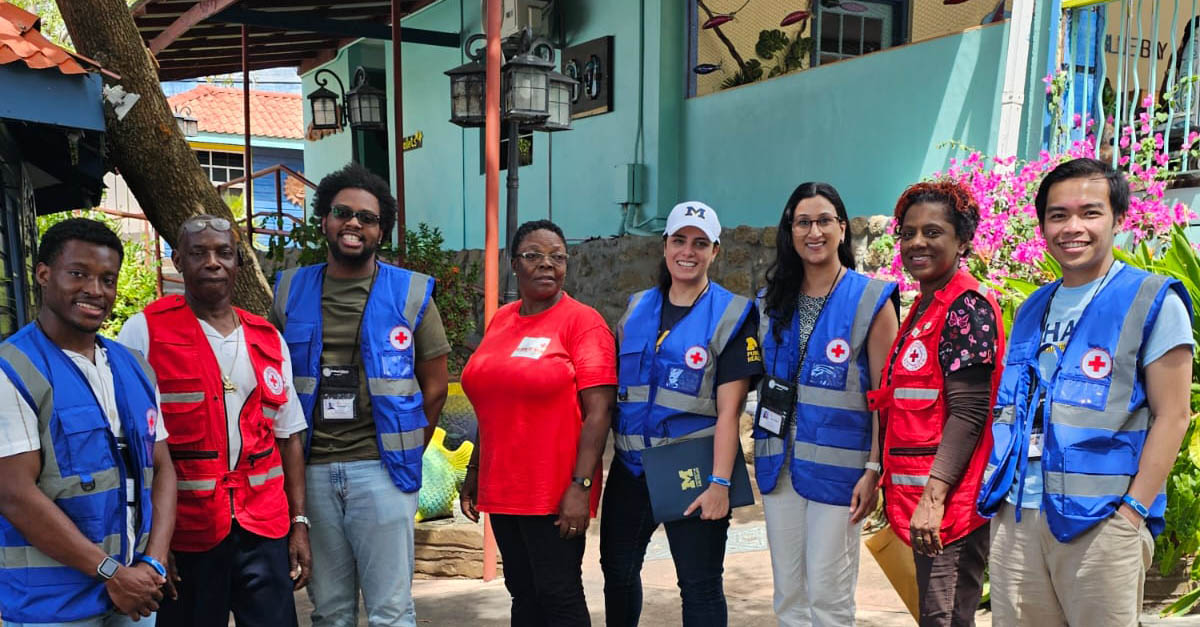 PHAST trip to Grenada improves blood donation systems, teaches lesson on altruism in public health practice