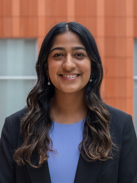 Ruhi Gulati headshot